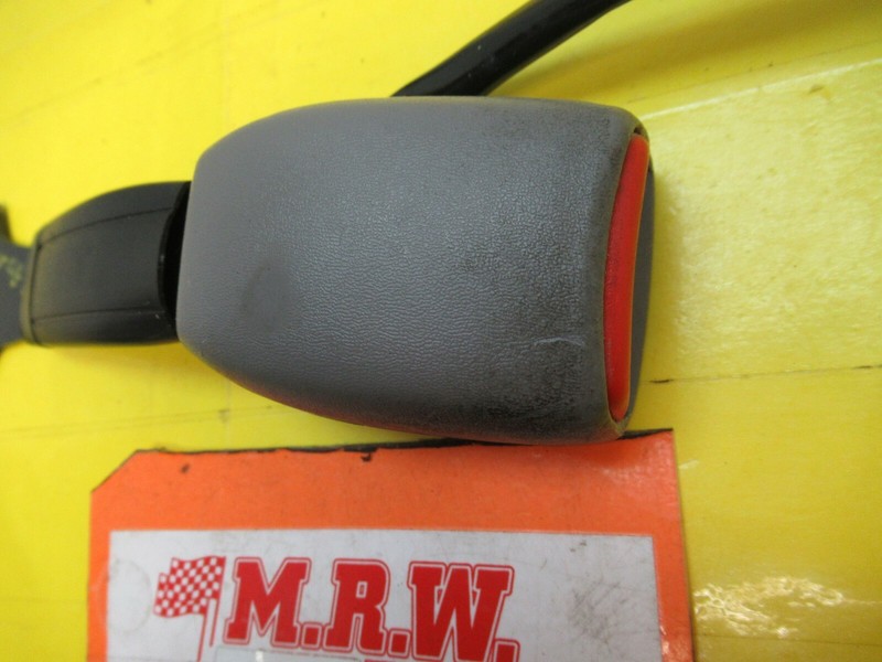 SEAT BELT SEATBELT BUCKLE LATCH LOCK GREY LEFT FRONT LF for 99 00 01 02 FORESTER