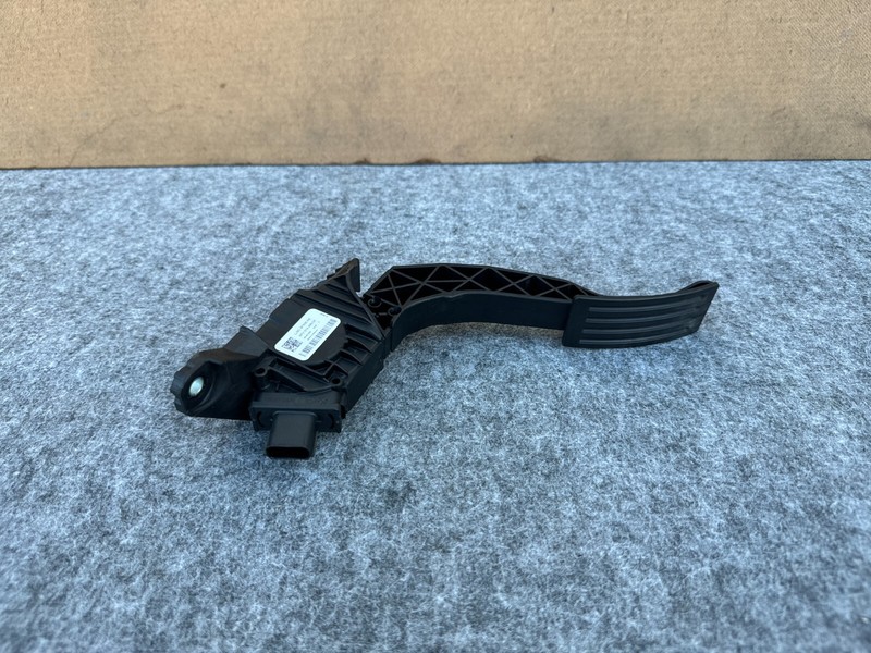 FORD MUSTANG MACH-E 2021-2024 OEM GAS PEDAL ACTUATOR UNIT ASSEMBLY