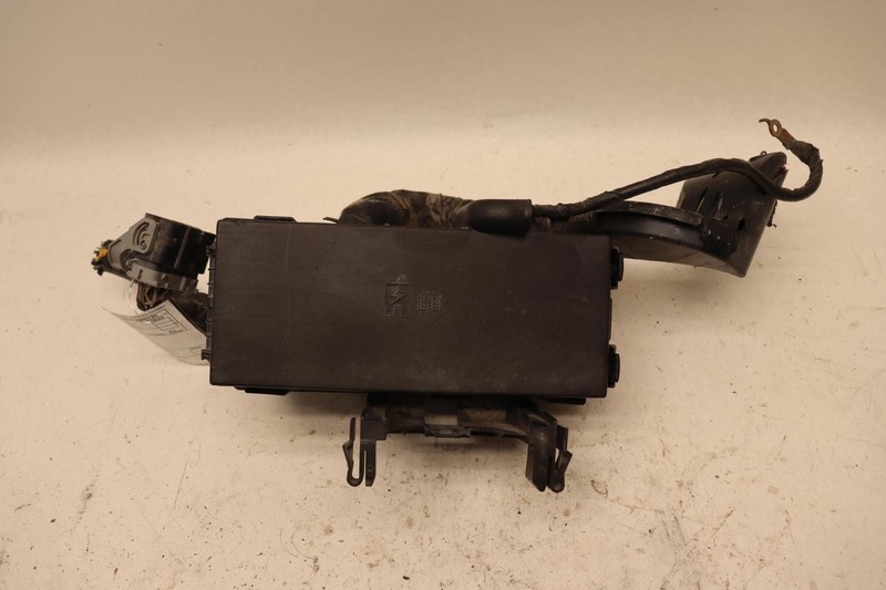 2013-2015 FORD FLEX ENGINE COMPARTMENT JUNCTION FUSE BOX BLOCK OEM