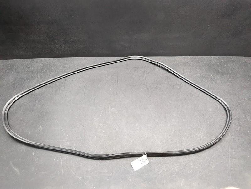 Rear Trunk Tailgate Weatherstrip 2017 Infiniti QX50 90830-1BA0B 2008 2013-2016