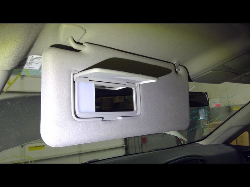 Driver Left Sun Visor Illuminated Fits 11-17 QUEST 1539902
