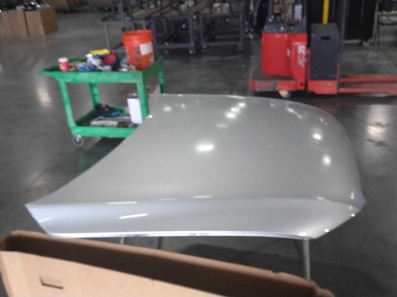 2012 Audi Q5 Hood Panel Silver OEM 8R0823029 Used 117k Miles