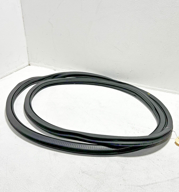Front Right Side Door Body Weatherstrip Seal Volkswagen Taos 2022-2023 OEM