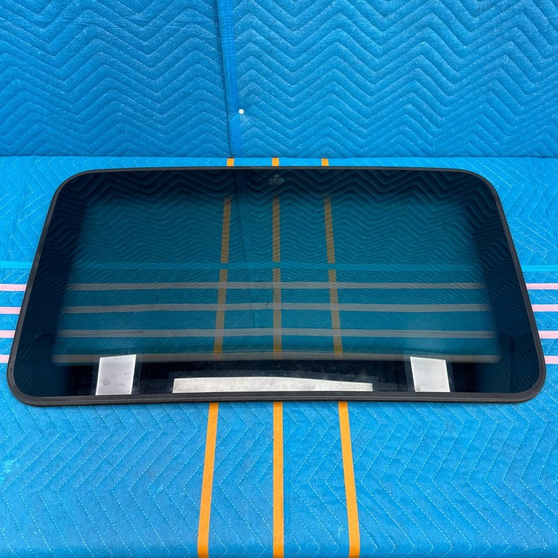 2006–2011 BMW 335i E90 Sunroof Glass Panel OEM