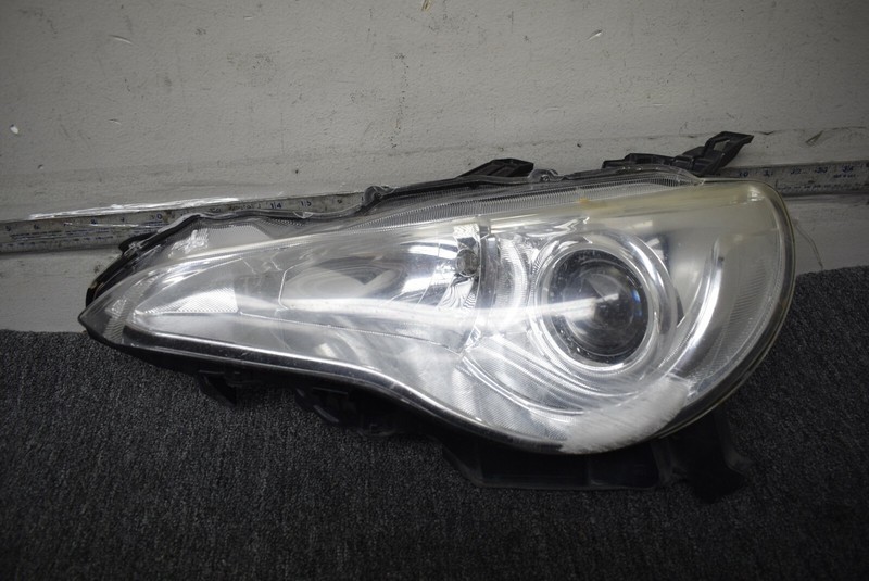 2013-2016 SCION FRS LEFT SIDE HEADLIGHT FACTORY OEM