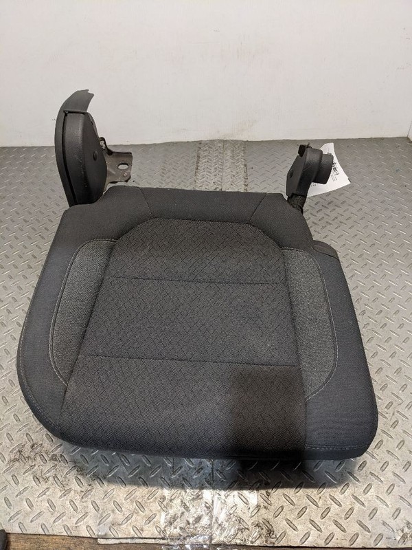 2019 2025 CHEVY SILVERADO GMC SIERRA REAR RIGHT SEAT LOWER CUSHION CREW1193216