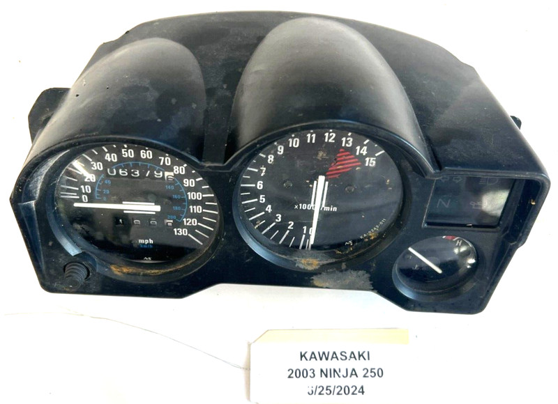 Kawasaki EX250 Ninja 96-07 Speedometer Tachometer 6300 miles25005-1388