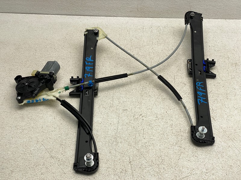2015-2019 AUDI A3 FRONT RIGHT PASSENGER SIDE WINDOW REGULATOR MOTOR OEM LOT719