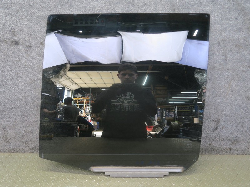 2004-2007 LEXUS J100L LX470 REAR LEFT DRIVER SIDE DOOR GLASS WINDOW