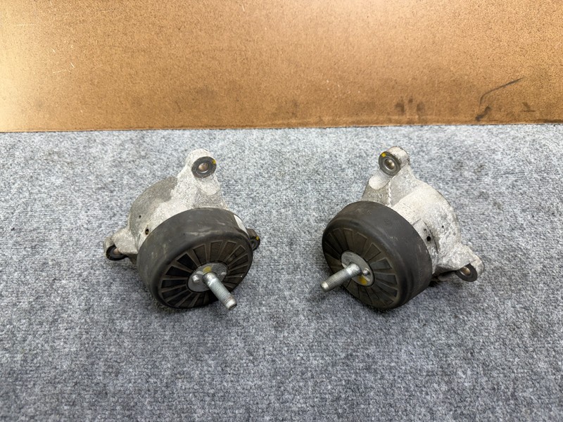 GENESIS G70 2019-2023 OEM LEFT AND RIGHT ENGINE MOUNTS PAIR 2.0T ASSEMBLY