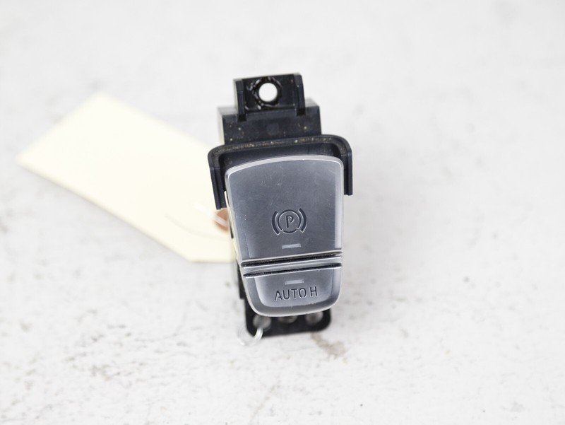 2016-2019 BMW G11 G12 750i EMERGENCY PARKING BRAKE SWITCH AUTO HOLD 6819981 OEM