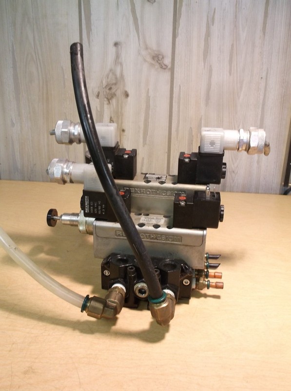 Rexroth Ceram (2) GT10062-2424 Valve Assembly & PSI Gauge *FREE SHIP*