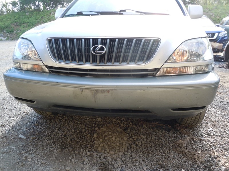 1999-2003 Lexus RX300 Front Bumper Cover OEM 1C0 *SCRATCHES/SCUFFS*