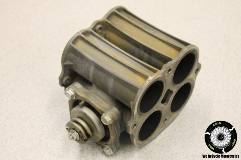 2000 HONDA CBR 900 RR 929 EXHAUST SERVO MID PIPE JUNCTION PIPE OEM CBR900 00