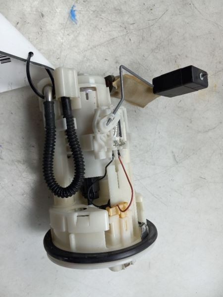 06-10 TOYOTA HIGHLANDER 3.3L 4WD AT GAS FUEL PUMP