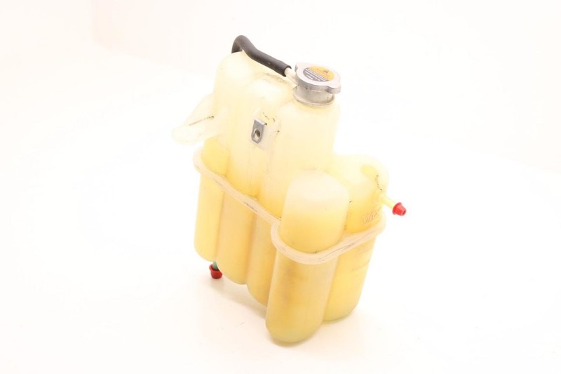 17-24 Nissan TITAN Platinum Engine Overflow Coolant Reservoir
