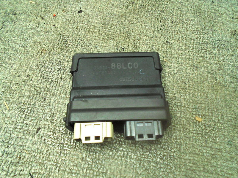 Suzuki Engine Control Unit ECU 33920-88LC0 33930-88L00 2013 60 hp Outboard