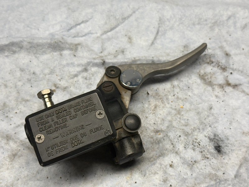 2001 Kawasaki ZG1000 Concours Right Brake Hand Lever Master Cylinder ZG 1000