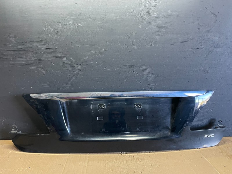 2008 to 2012 Lexus LS460 Rear Trunk Lid License Molding Panel Trim AB3246 DG