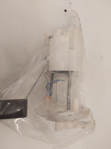 Fuel Pump Assembly 3.7L Right Hand Side Of Tank FWD Fits 09 MKS 3142605