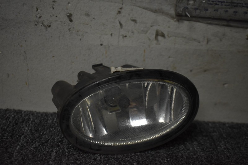 2016-2019 HONDA CR-V RIGHT SIDE FOG LIGHT FACTORY OEM