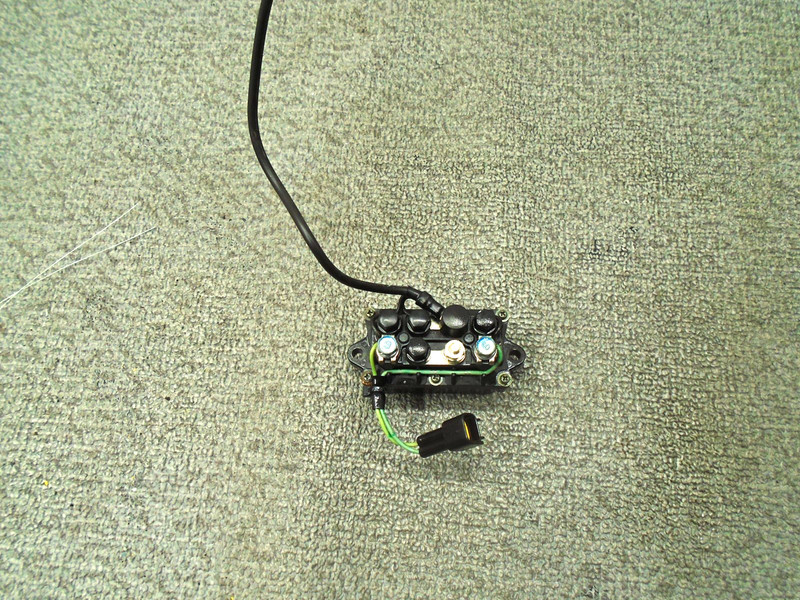 YAMAHA OUTBOARD TRIM & TILT RELAY 60V-81950-00-00 2003 & LATER 200-300 HP PART