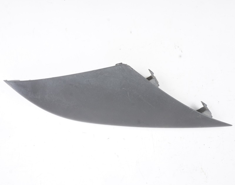 2015 - 2018 Porsche Macan Front Right Bumper Bezel Trim OEM
