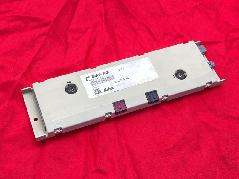04-10 BMW E64 M6 Convertible Radio Antenna Diversity Frequency Amplifier OEM✅