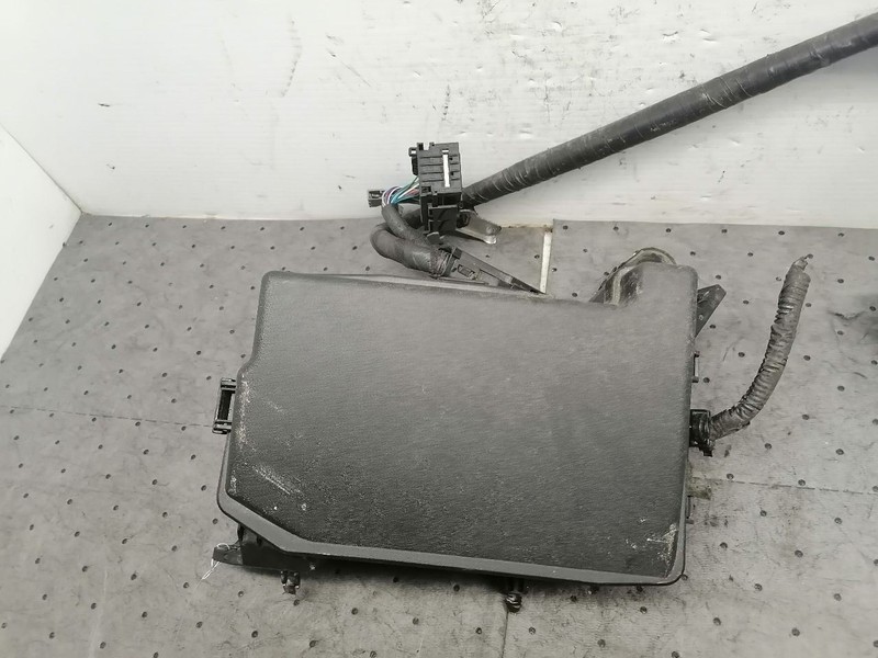 Fuse Box Engine 2ZRFXE Engine Prius V VIN Eu Fits 12-18 PRIUS 1569313