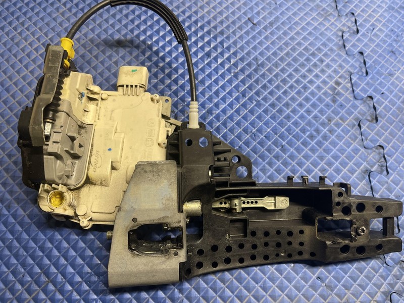 08-17 Audi A5 Driver Left Door Actuator Assembly Tested Oem