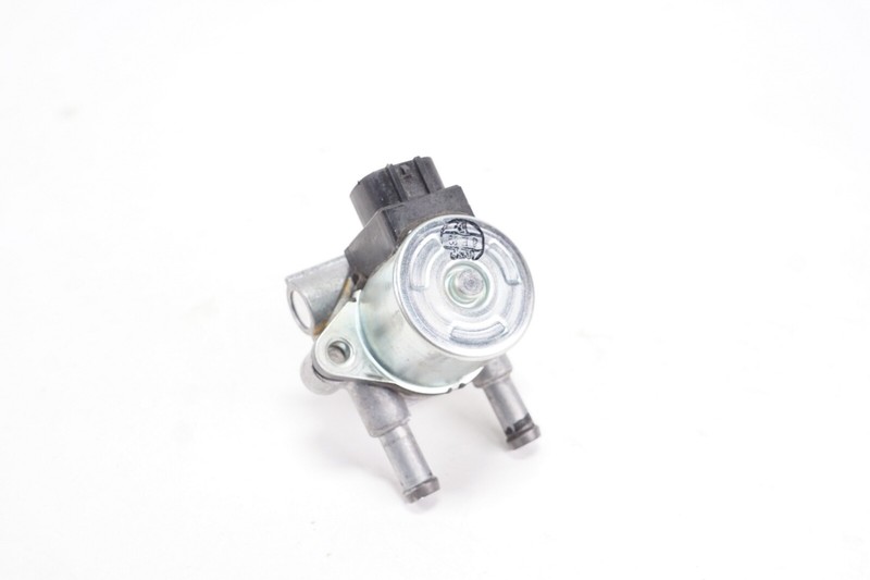 LAND ROVER RANGE ROVER HSE LR3 High Pressure Fuel Pump OEM 2006 - 2010