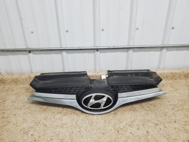 Grille US Market Naturally Aspirated Upper Fits 12-17 VELOSTER 302378