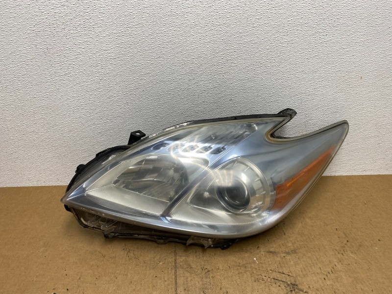 2010 - 2011 Toyota Prius Left Driver LH Blue Halogen Headlight Oem AC3425 DW