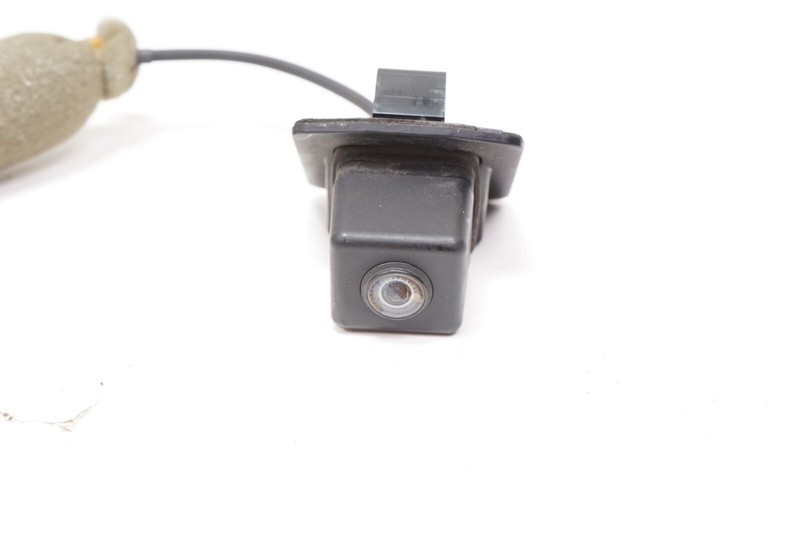 MERCEDES W212 E-Class Backup Camera Rear View Back View OEM 2010 - 2014