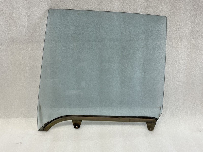 1979 1980 1981 HONDA ACCORD LEFT DRIVER SIDE REAR DOOR GLASS WINDOW 76361672010