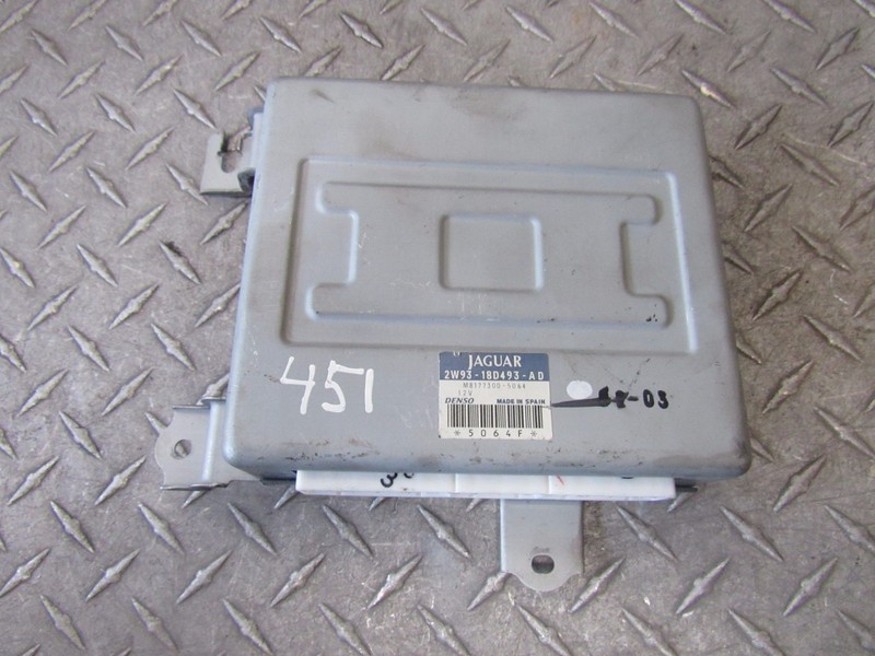 04 05 06 07 JAGUAR XJ8 FRONT TEMPERATURE CONTROL MODULE 2W93-18D493-AD