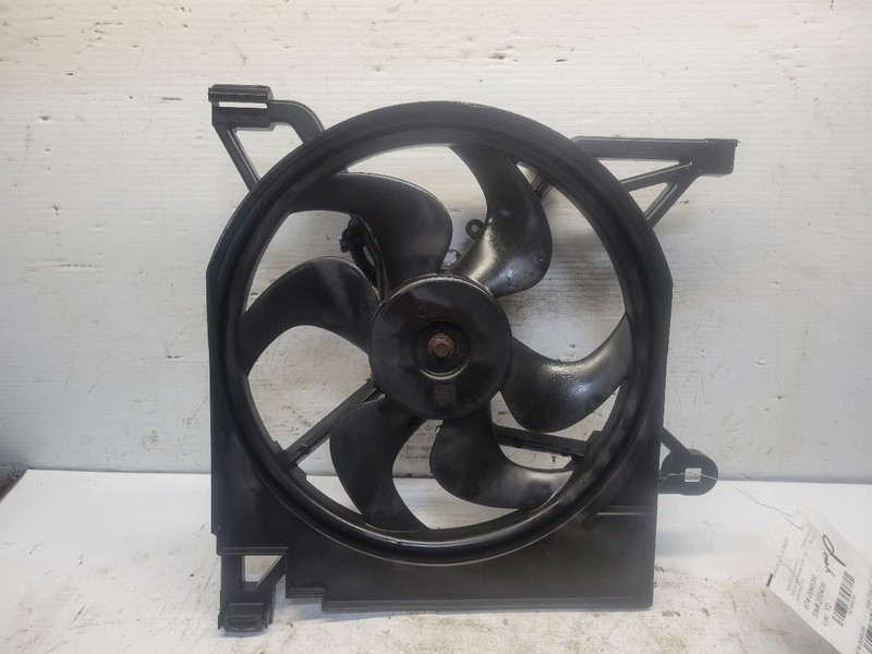Passenger Radiator Fan Motor Fan Assembly Fits 95-99 RIVIERA 1688234