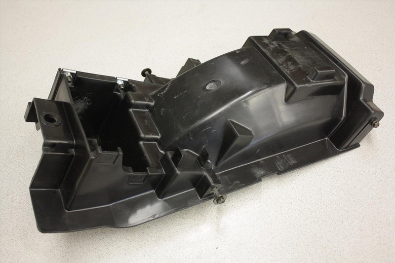 2003 KAWASAKI ZX 600 E NINJA REAR UNDER TAIL FENDER BATTERY TRAY OEM ZX600 03