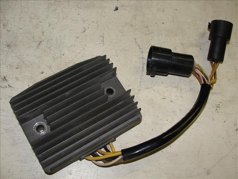03 KAWASAKI ZX 1200 B RECTIFIER VOLTAGE REGULATOR ELECTRICAL ZX1200