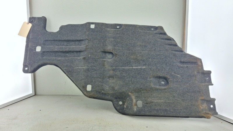 2018 - 2025 CHRYSLER VOYAGER REAR DIFFUSER LOWER PANEL SPLASH SHIELD GUARD OEM