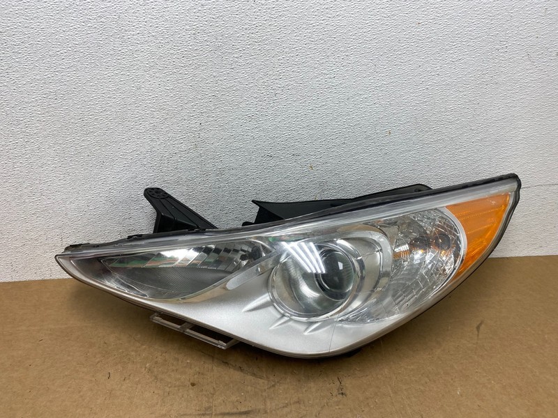 2011 - 2014 Hyundai Sonata Left Driver Lh Side Headlight Halogen AD6300 DW