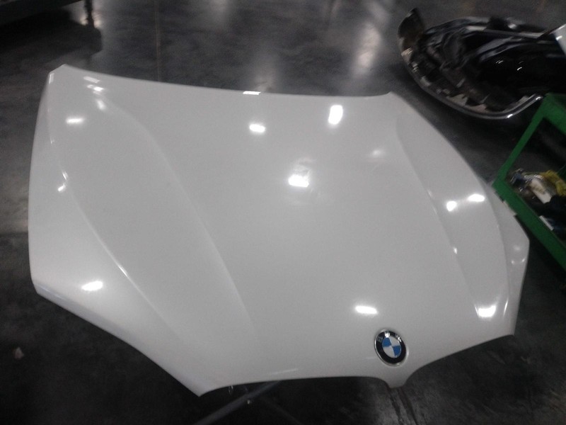 2015 BMW X5 OEM White Hood Panel - Good Condition, 126k Miles, Genuine Part