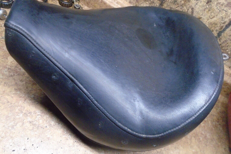 2000 Yamaha XVS650 XVS 650 A V Star Front Driver Ryder Seat Vstar Classic 2001