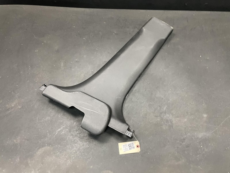 Center Right B Pillar Lower Trim Panel 2019 Kia Soul 85845-B2600 2014 - 2018 X