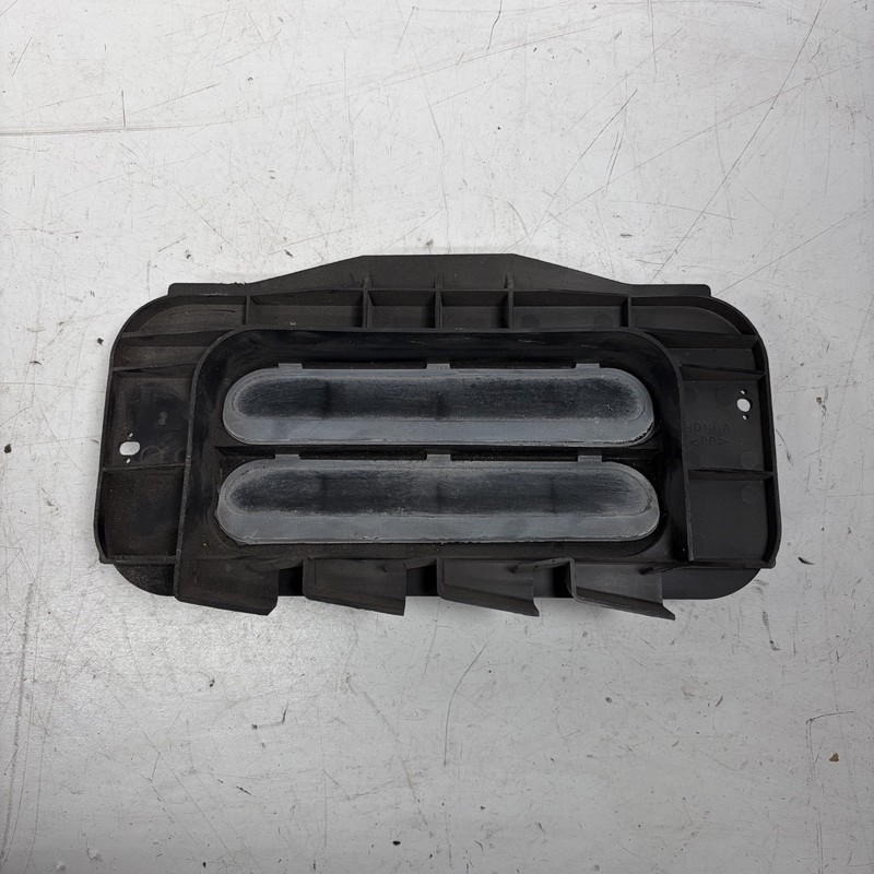 90-93 Honda Accord 2D Rear Air Outlet Vent 75450-SM2-000 OEM