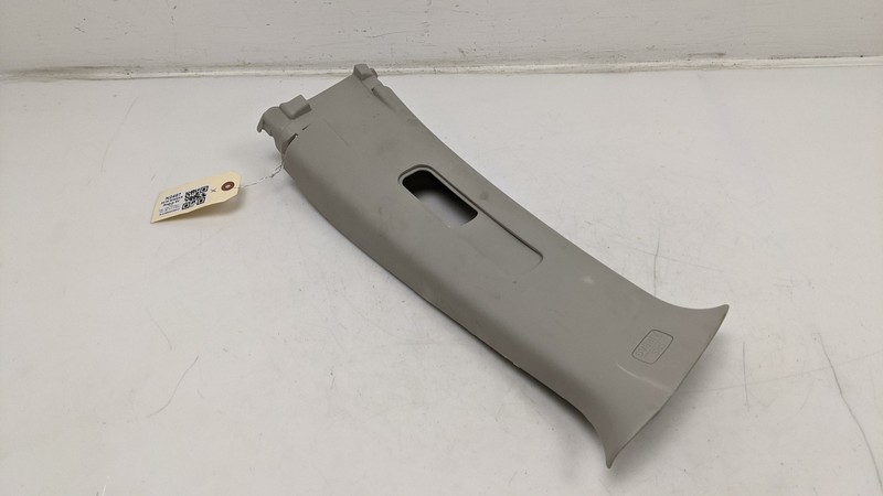 Right B Pillar Upper Trim Panel 2018 Nissan Rogue 76913-4BA2A 2016-2019 X