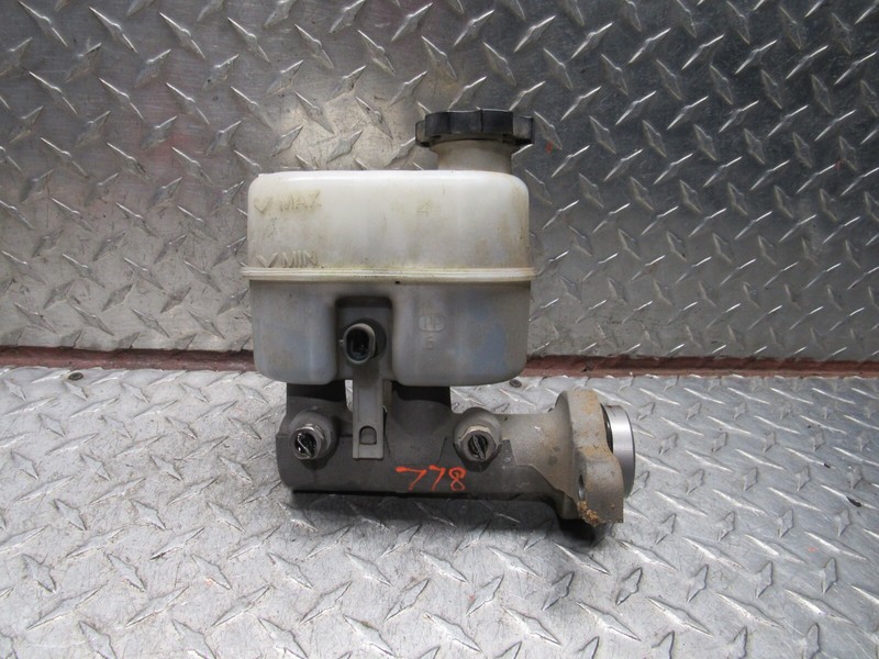 09-13 CHEVROLET AVALANCHE 1500 BRAKE MASTER CYLINDER