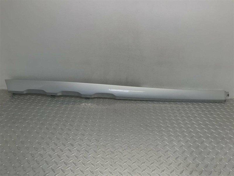 04-07 SATURN VUE DRIVER REAR ROOF MOULDING ONLY OEM 22681738