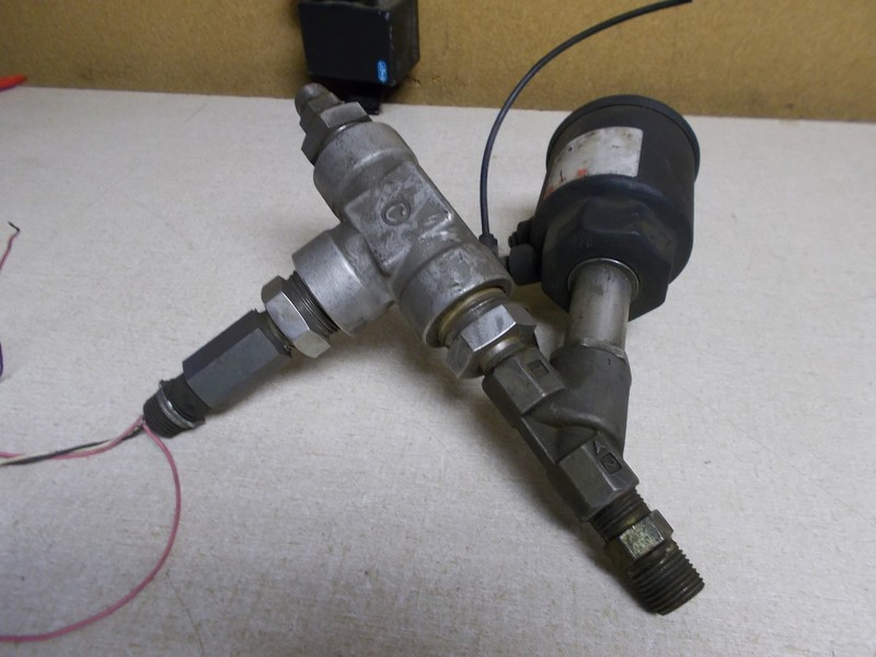 Pump Head Valve Assembly w/ 316 R-94 1/2" PN-16 Cajon *FREE SHIPPING*