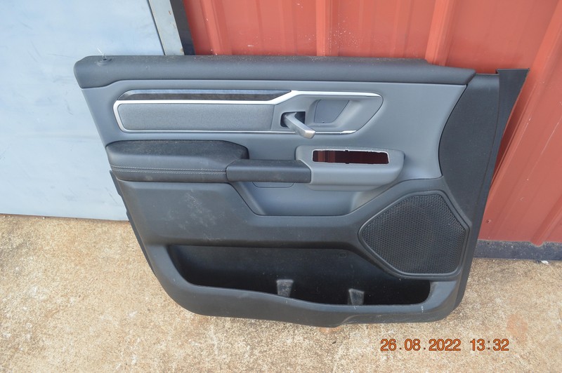 2019-2021 DODGE RAM 1500 FRONT LEFT DRIVER SIDE INTERIOR DOOR PANEL COVER OEM